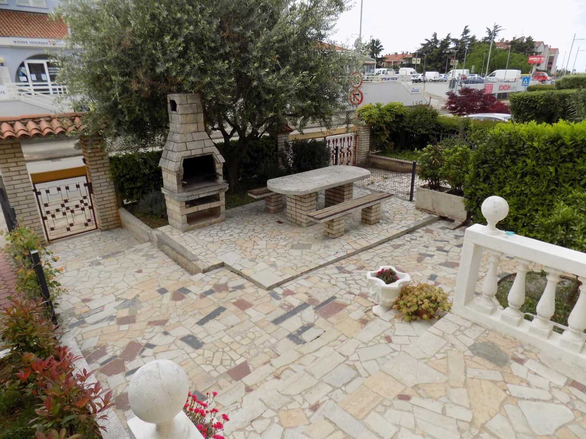 Leporiz Apartment