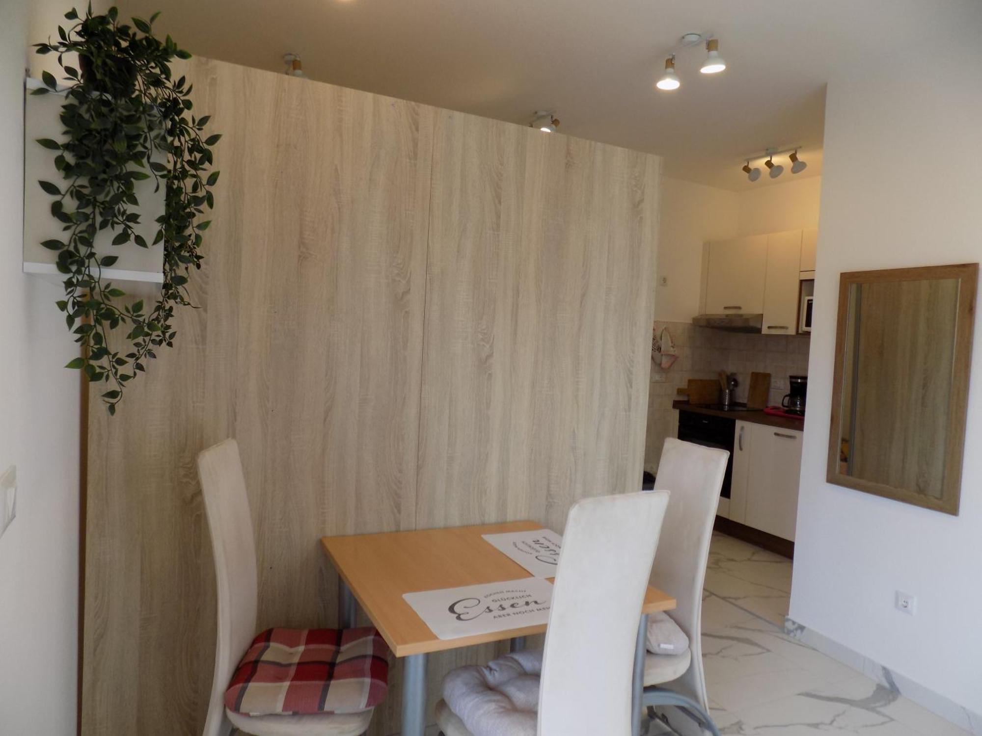 Leporiz Apartment *