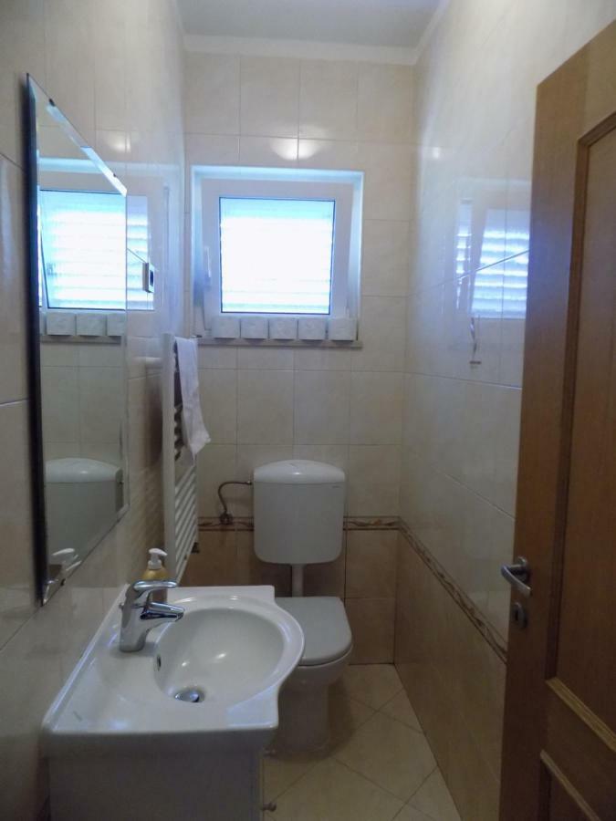 Leporiz Apartment *